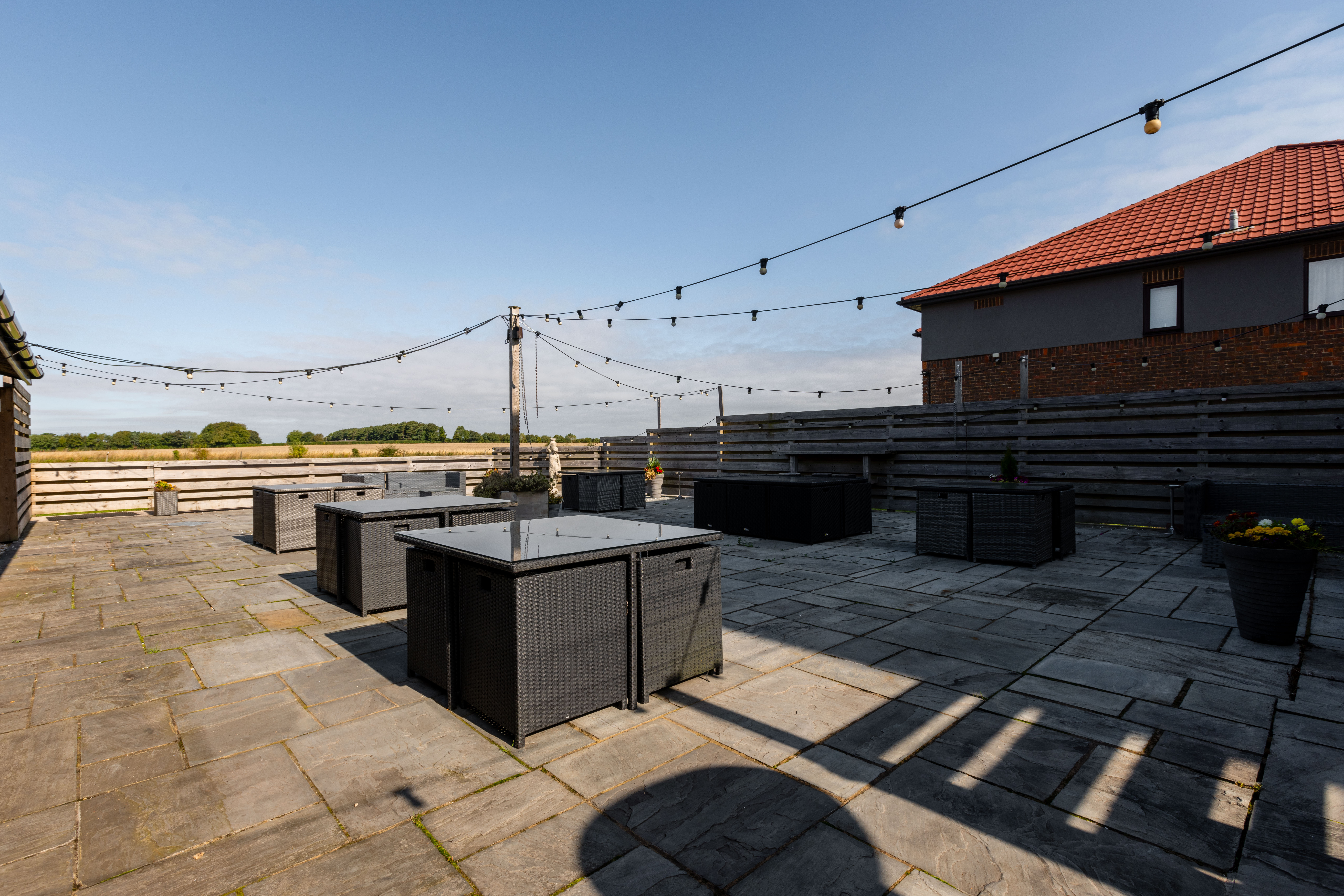 The Stones Hotel, Salisbury 3